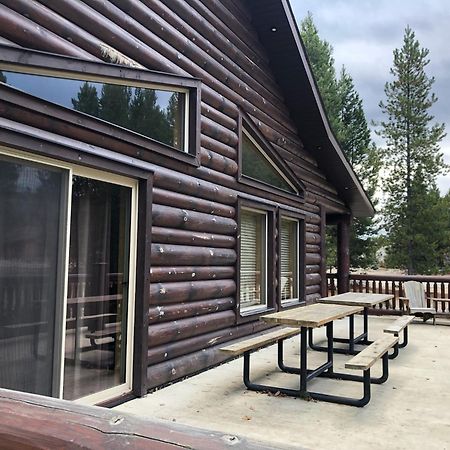 Villa Mama Bear Valemount Exterior foto